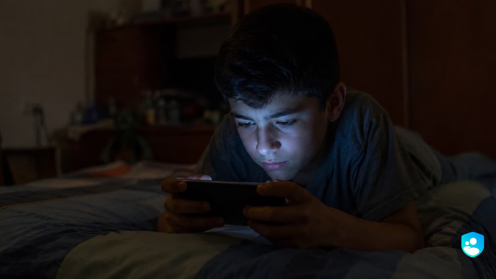 El tiempo de pantalla sin límites acordados termina desplazando el sueño, sobre todo en época escolar